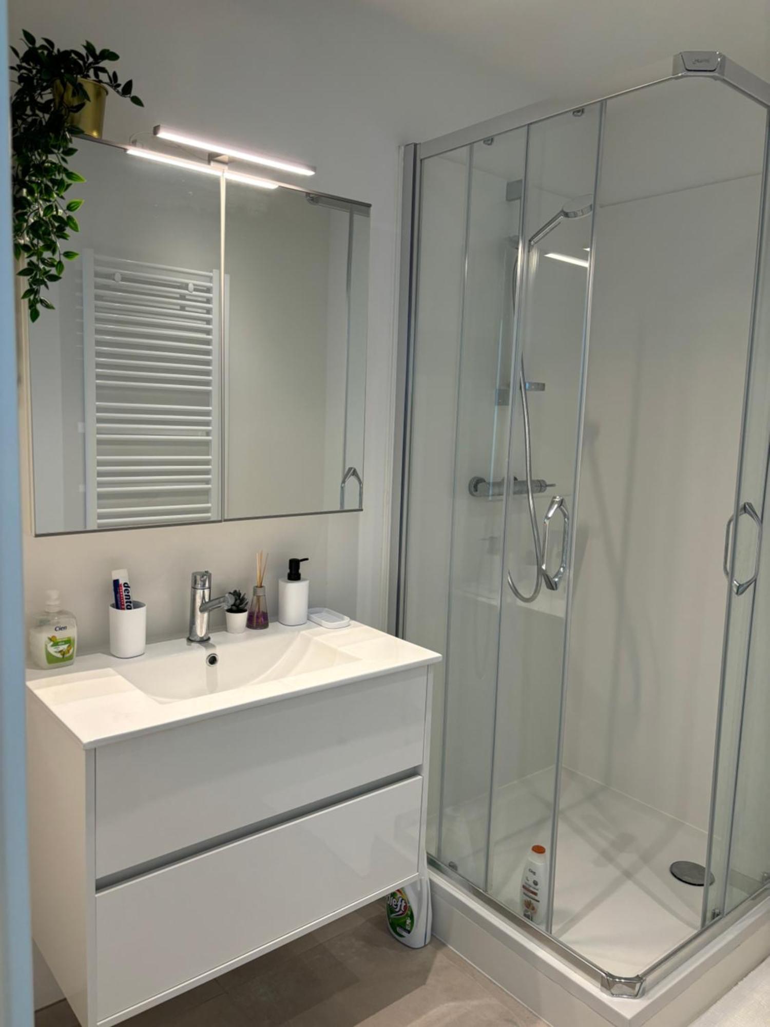 2 Bedrooms Luxury Apartment - Guillemins Liegi Esterno foto